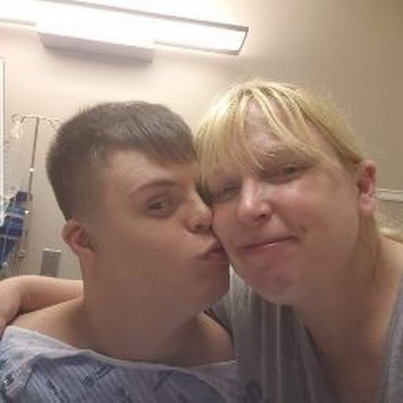 Meet your Posher, Stephanie - Picture 1 of 1